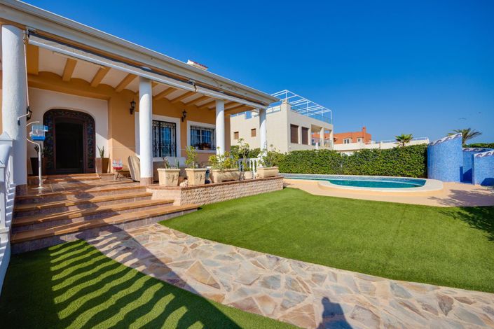 Image No.14-Villa de 6 chambres à vendre à Torrevieja