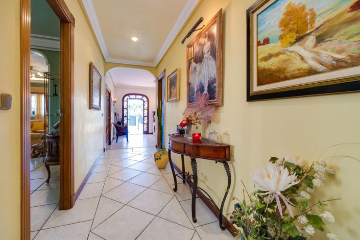 Image No.27-6 Bed Villa for sale