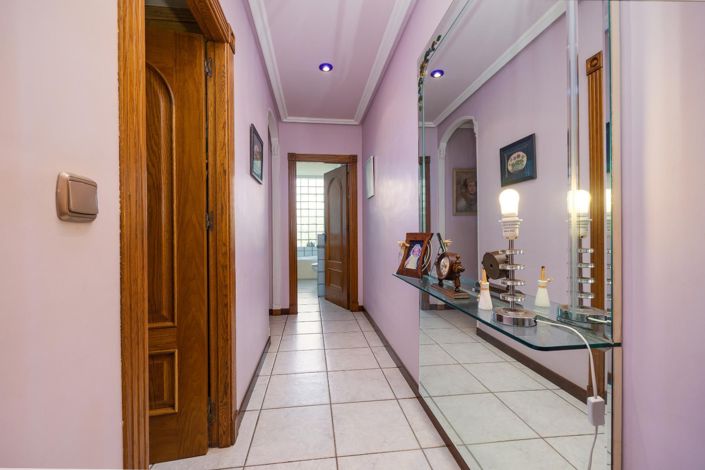 Image No.31-6 Bed Villa for sale