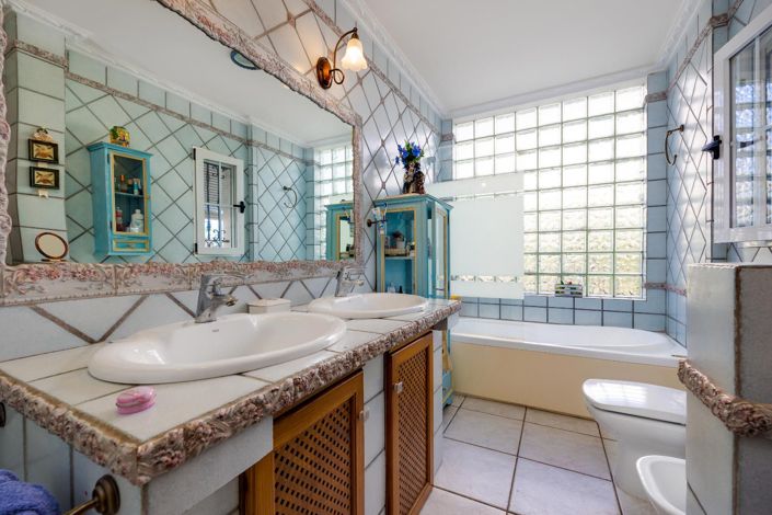 Image No.33-6 Bed Villa for sale