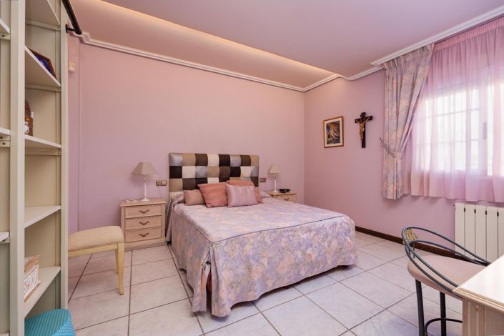 Image No.34-Villa de 6 chambres à vendre à Torrevieja