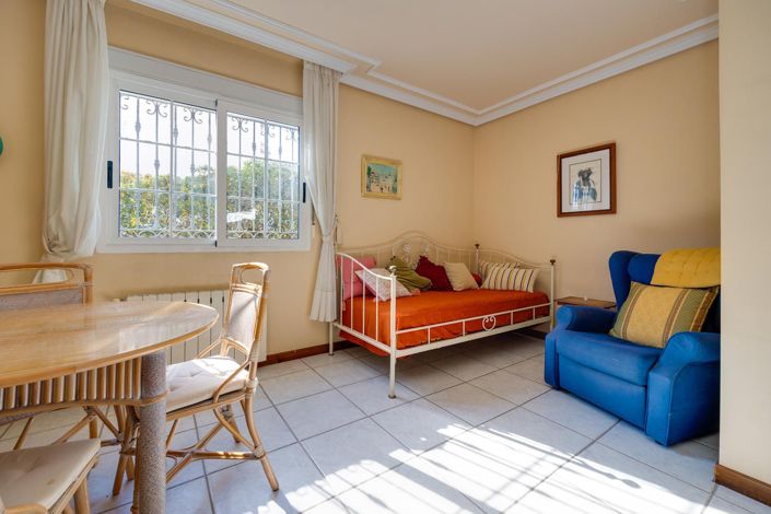 Image No.37-6 Bed Villa for sale