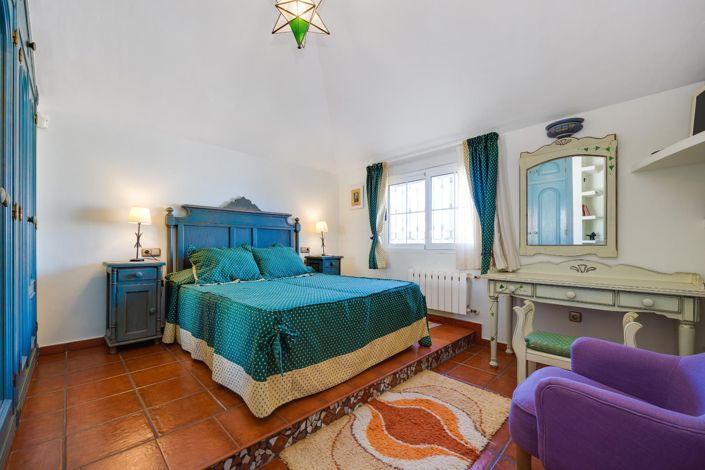 Image No.47-6 Bed Villa for sale