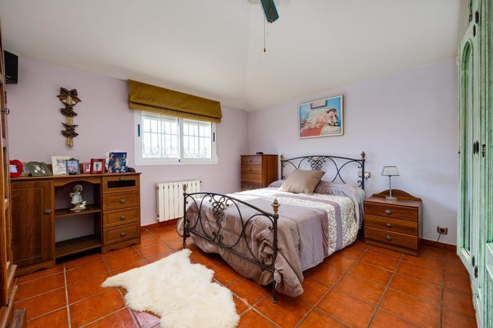 Image No.50-6 Bed Villa for sale