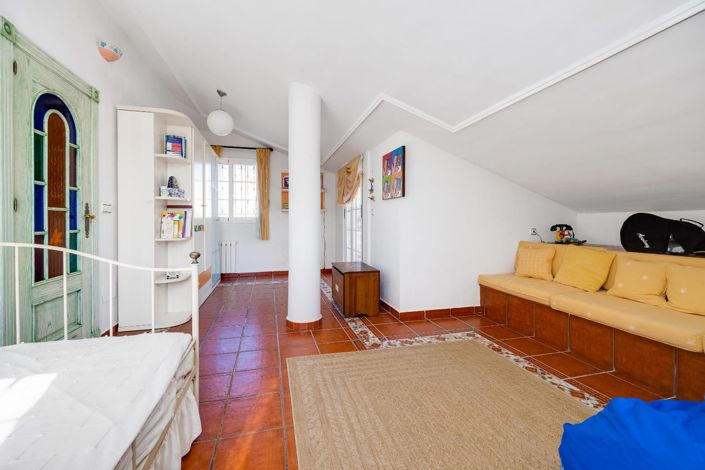 Image No.55-6 Bed Villa for sale