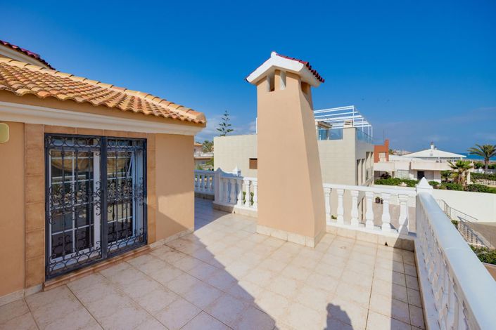 Image No.57-Villa de 6 chambres à vendre à Torrevieja