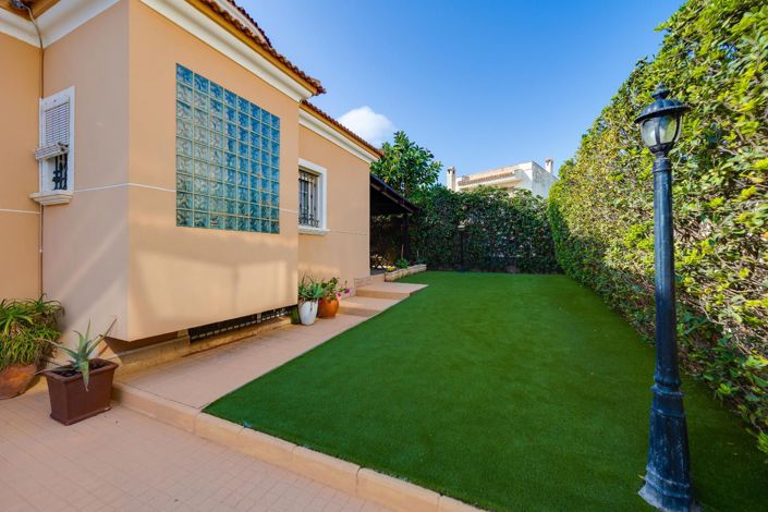Image No.9-Villa de 6 chambres à vendre à Torrevieja
