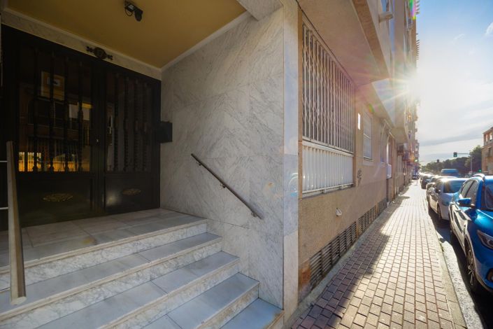 Image No.34-2 Bed Apartment for sale