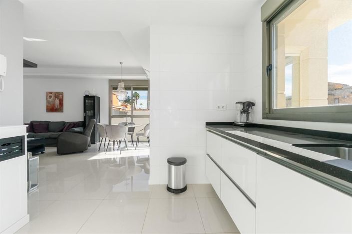 Image No.14-3 Bed Villa for sale