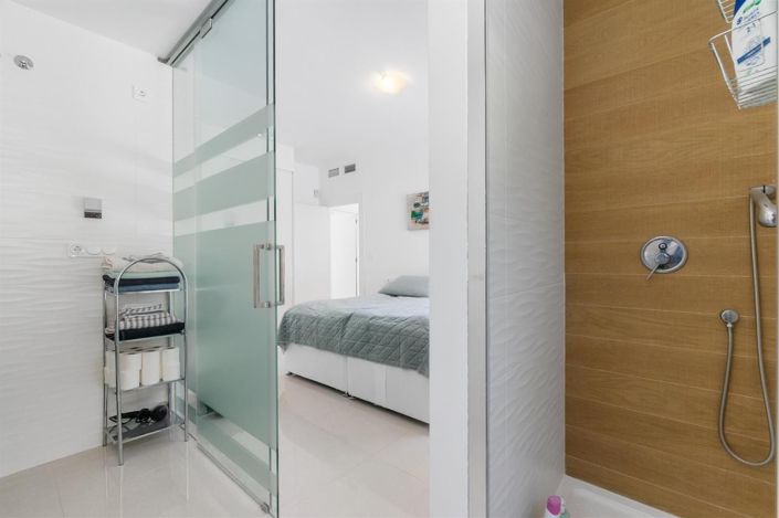 Image No.23-3 Bed Villa for sale