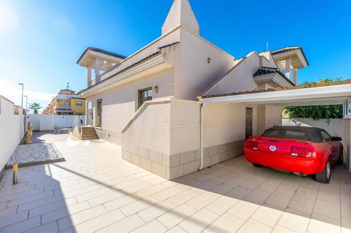 Image No.25-3 Bed Villa for sale