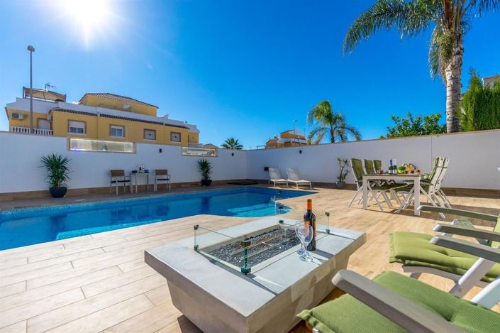 Image No.32-3 Bed Villa for sale