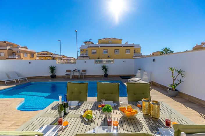 Image No.35-3 Bed Villa for sale