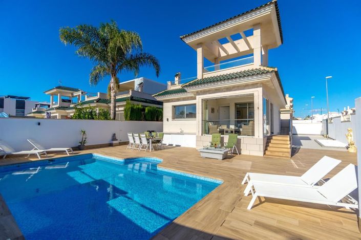 Image No.40-3 Bed Villa for sale