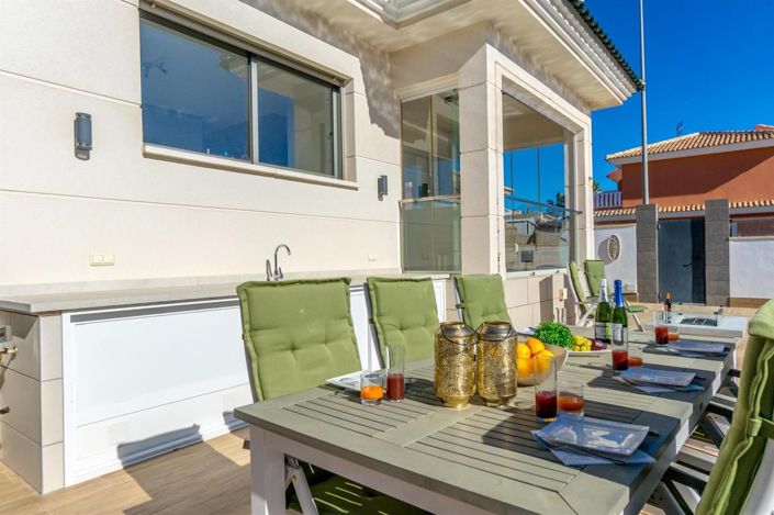 Image No.5-3 Bed Villa for sale