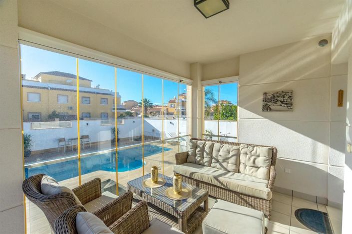 Image No.8-3 Bed Villa for sale