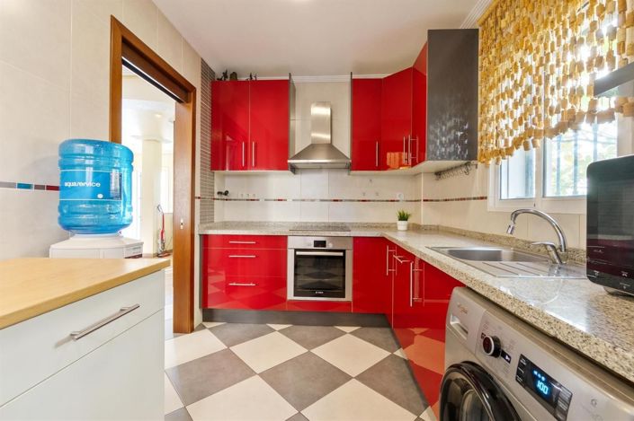 Image No.10-3 Bed Villa for sale