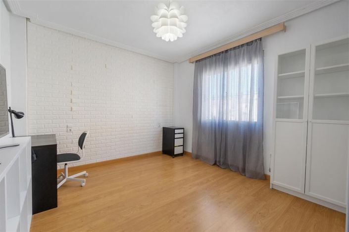 Image No.17-3 Bed Villa for sale