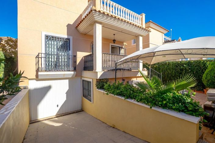 Image No.27-3 Bed Villa for sale