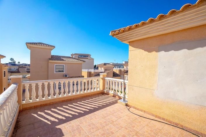 Image No.4-3 Bed Villa for sale