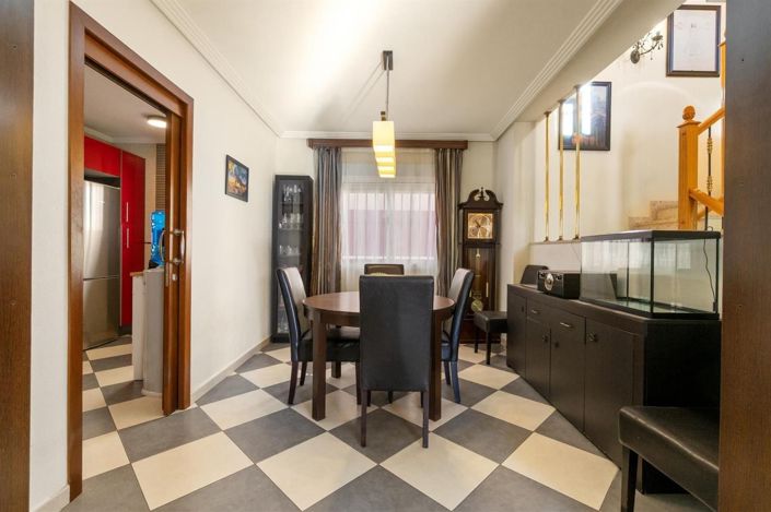 Image No.6-3 Bed Villa for sale