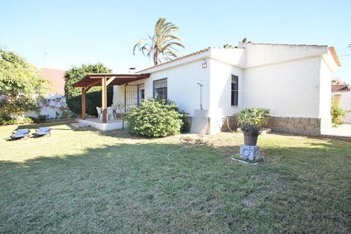 Image No.2-Villa de 2 chambres à vendre à Torrevieja