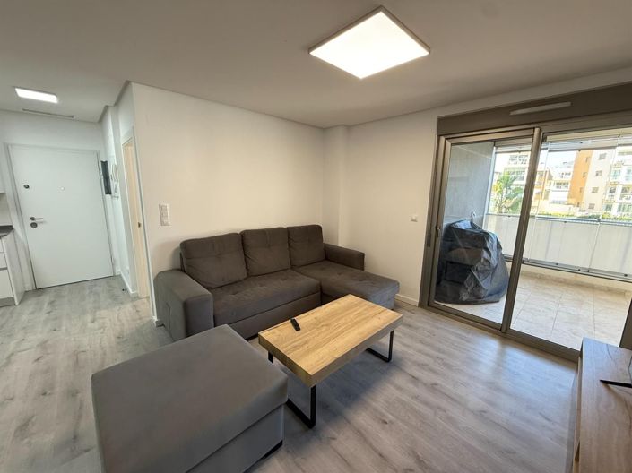 Image No.13-3 Bed Apartment for sale