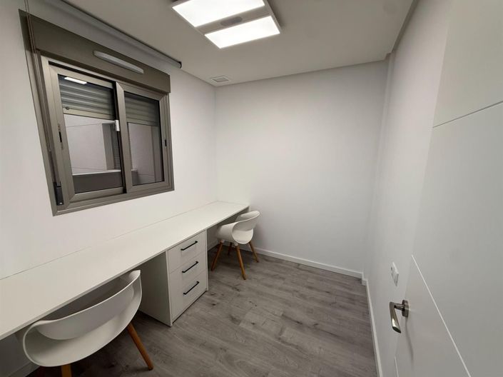 Image No.8-3 Bed Apartment for sale