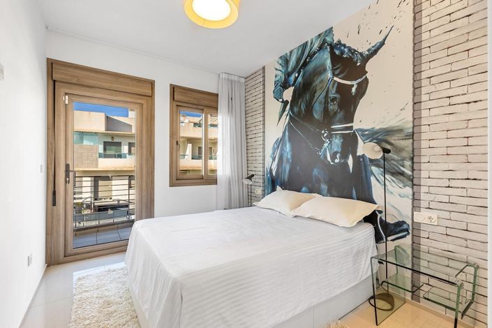 Image No.28-3 Bed House for sale