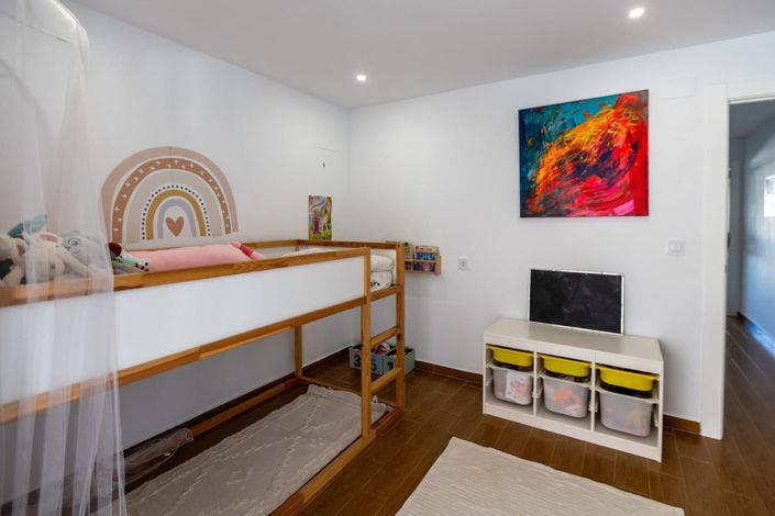 Image No.28-3 Bed House for sale