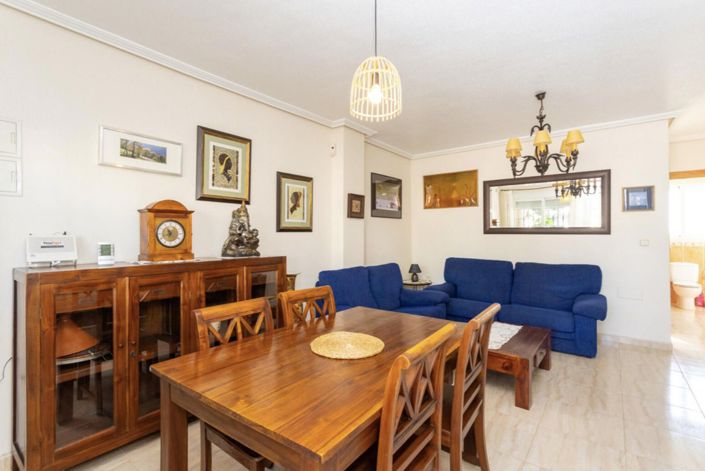 Image No.7-3 Bed House for sale