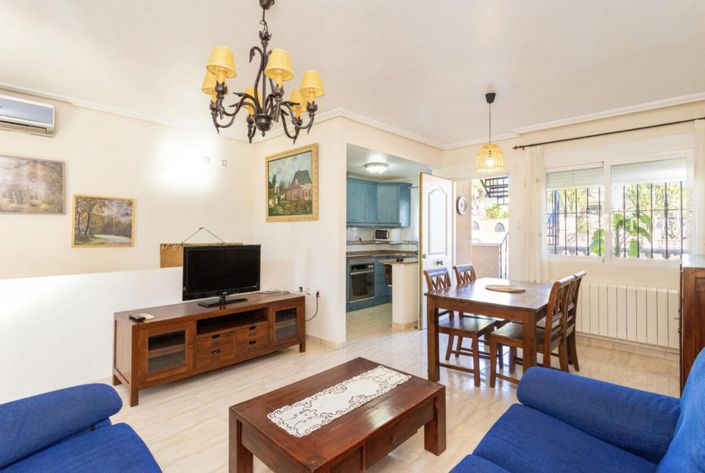 Image No.8-3 Bed House for sale