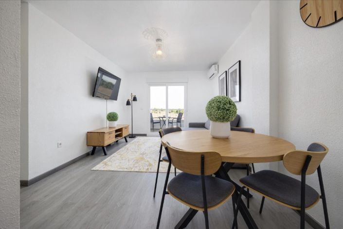 Image No.5-2 Bed Apartment for sale