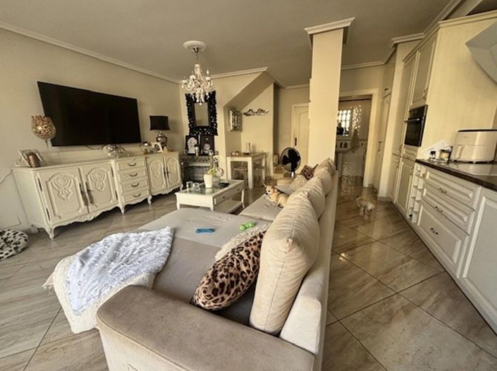 Image No.12-2 Bed House for sale