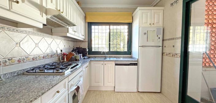 Image No.23-2 Bed Bungalow for sale