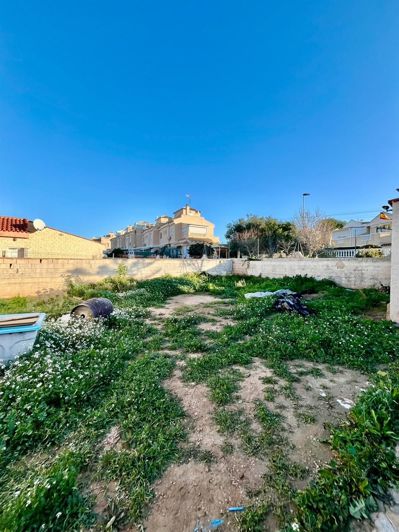 Image No.18-3 Bed Villa for sale