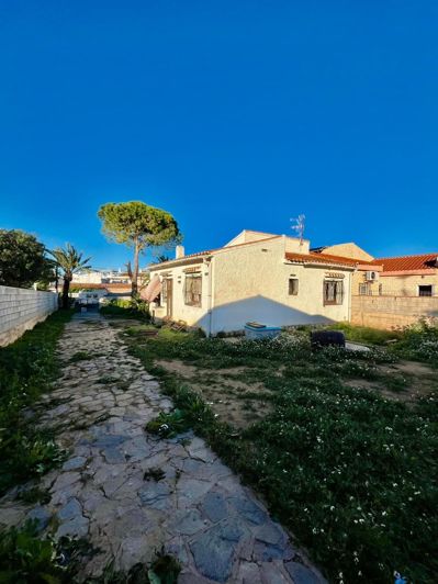 Image No.25-3 Bed Villa for sale