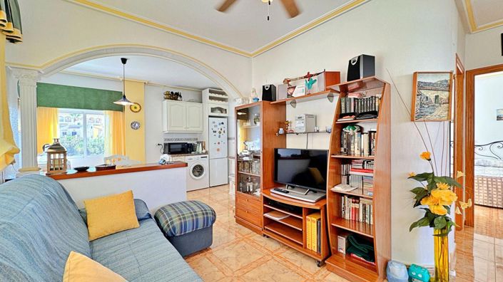 Image No.8-2 Bed Bungalow for sale