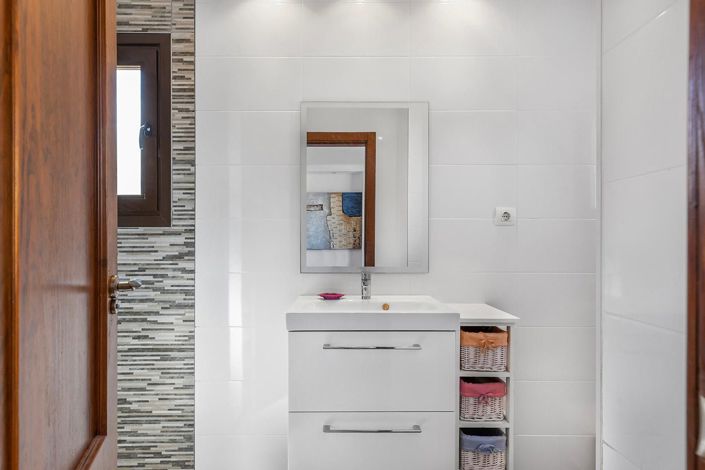 Image No.26-2 Bed Bungalow for sale