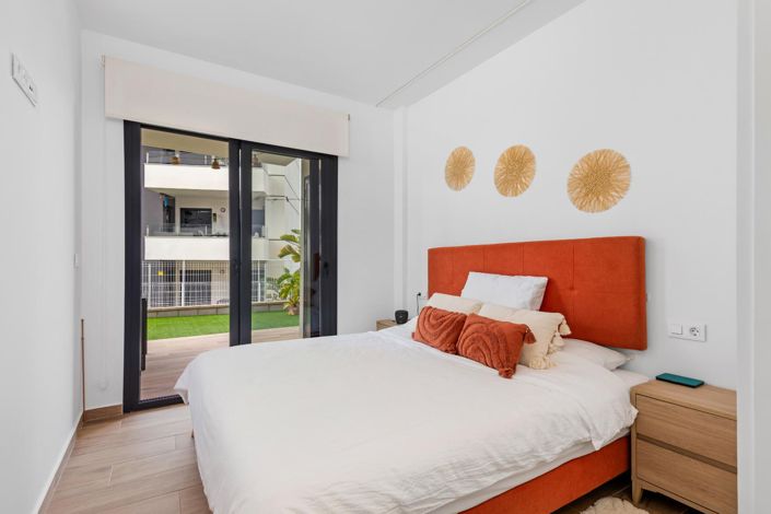 Image No.19-2 Bed Apartment for sale