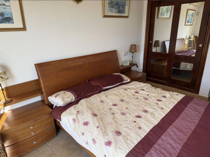 Image No.13-2 Bed House for sale