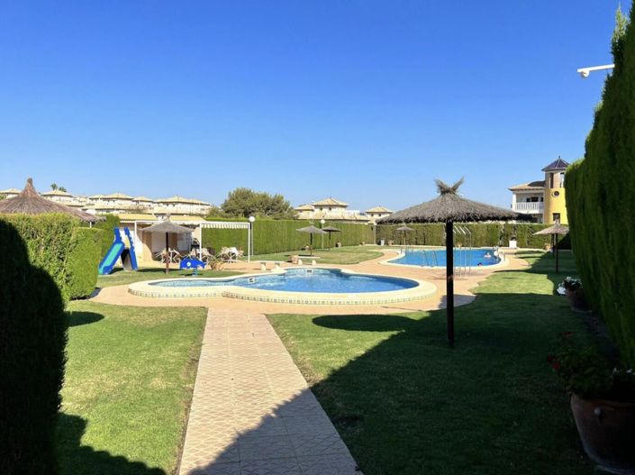 Image No.18-2 Bed House for sale