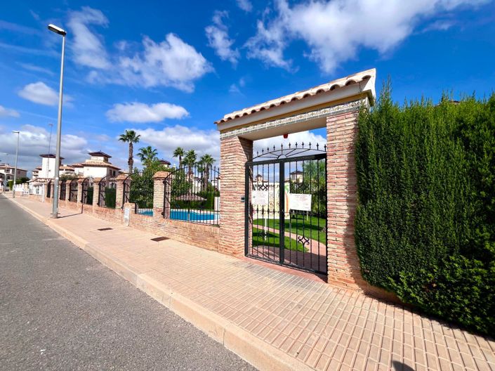 Image No.30-3 Bed House for sale