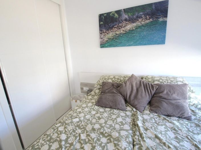 Image No.17-2 Bed Apartment for sale