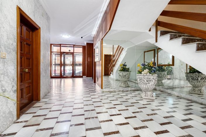 Image No.23-3 Bed Apartment for sale