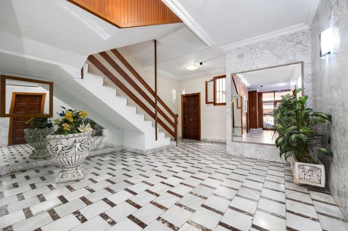 Image No.25-3 Bed Apartment for sale