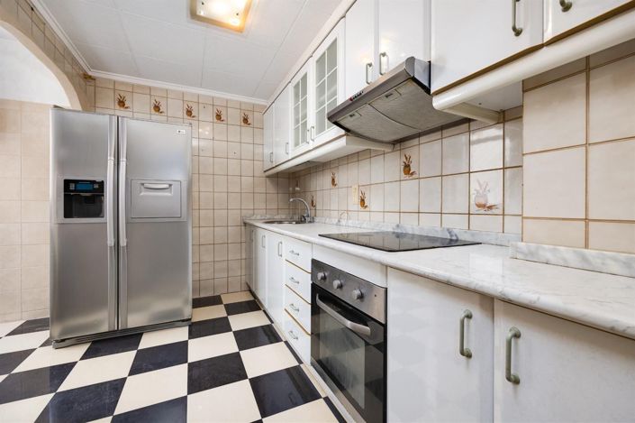 Image No.3-3 Bed Apartment for sale