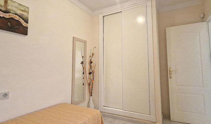 Image No.10-2 Bed House for sale