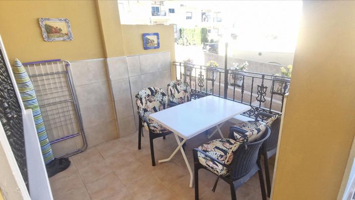 Image No.13-2 Bed House for sale