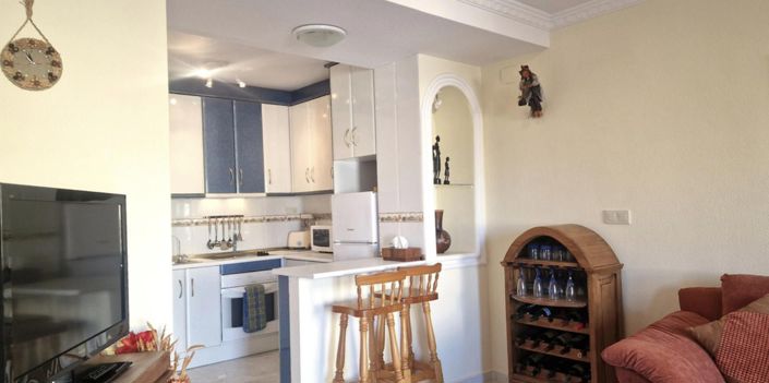 Image No.17-2 Bed House for sale